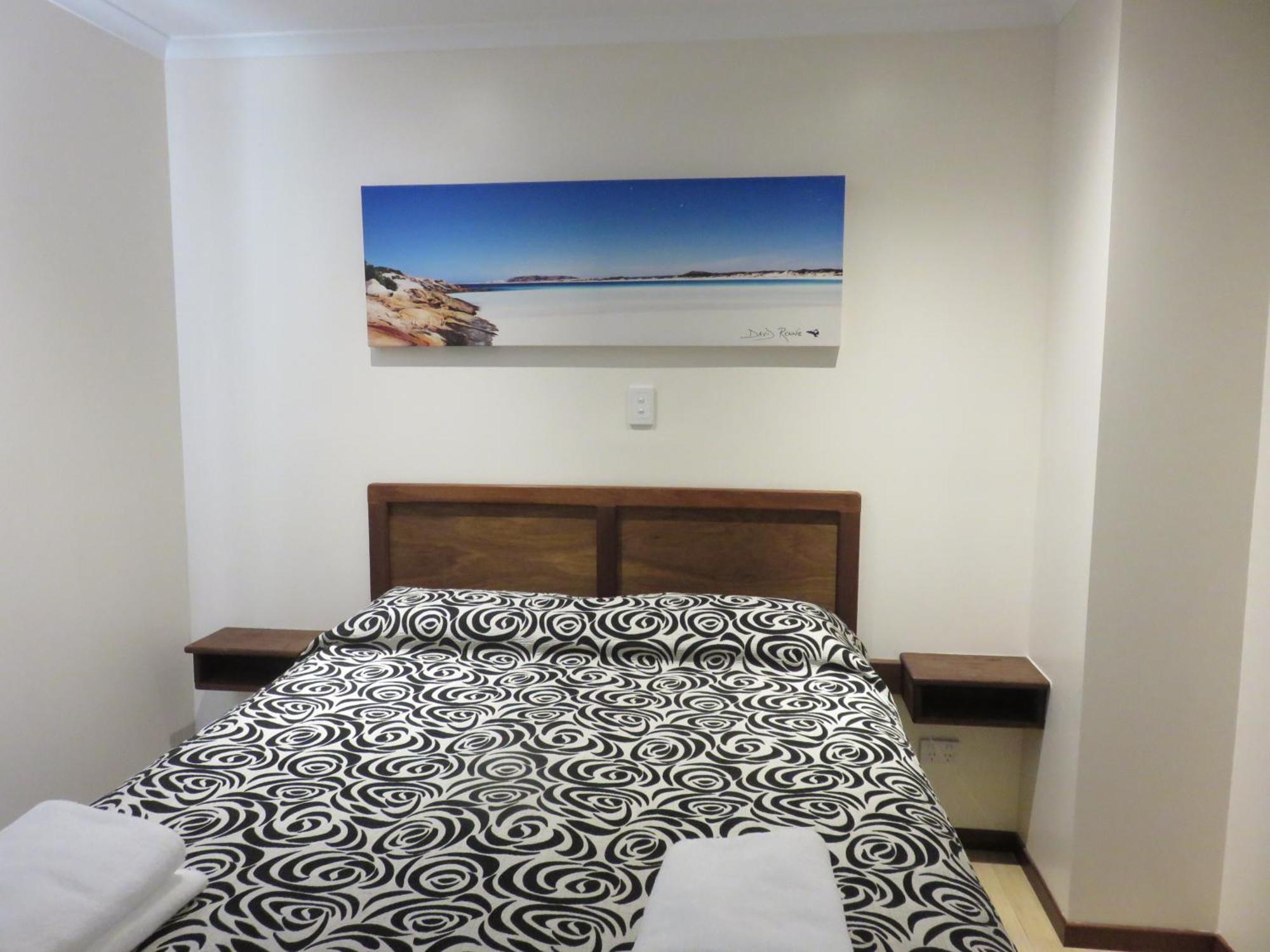Siesta Park Holiday Resort Absolute Beachfront Resort 부셀톤 외부 사진