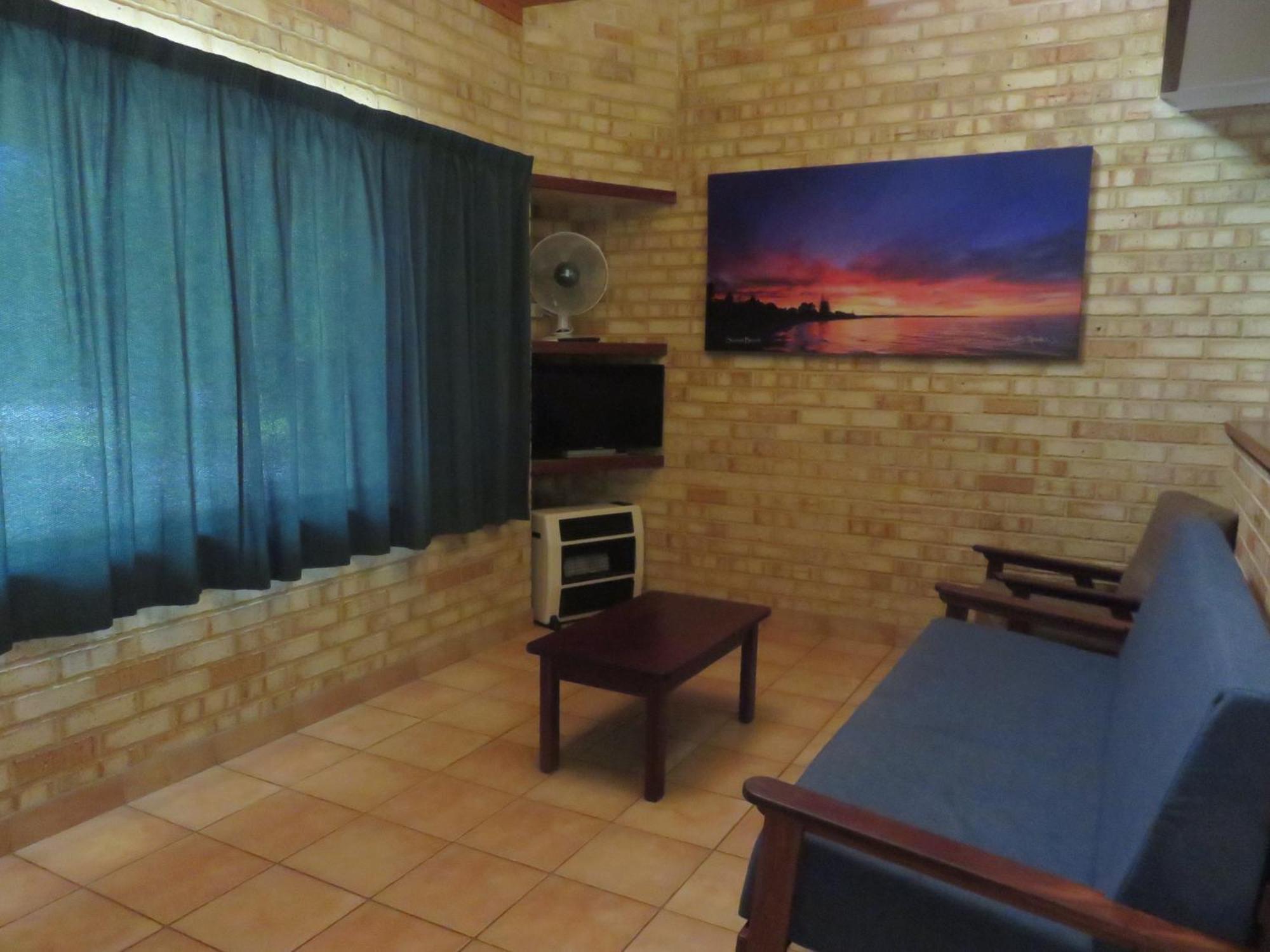 Siesta Park Holiday Resort Absolute Beachfront Resort 부셀톤 외부 사진